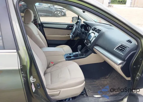 2018 Subaru Outback 2.5I Premium z USA, uszkodzony, nr VIN 4S4BSADCXJ3242089